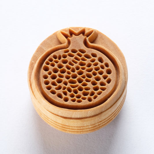 MKM SCL-153 POMEGRANATE STAMPS-4-CLAY (4 cm)